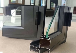 Hệ nhôm vát cạnh